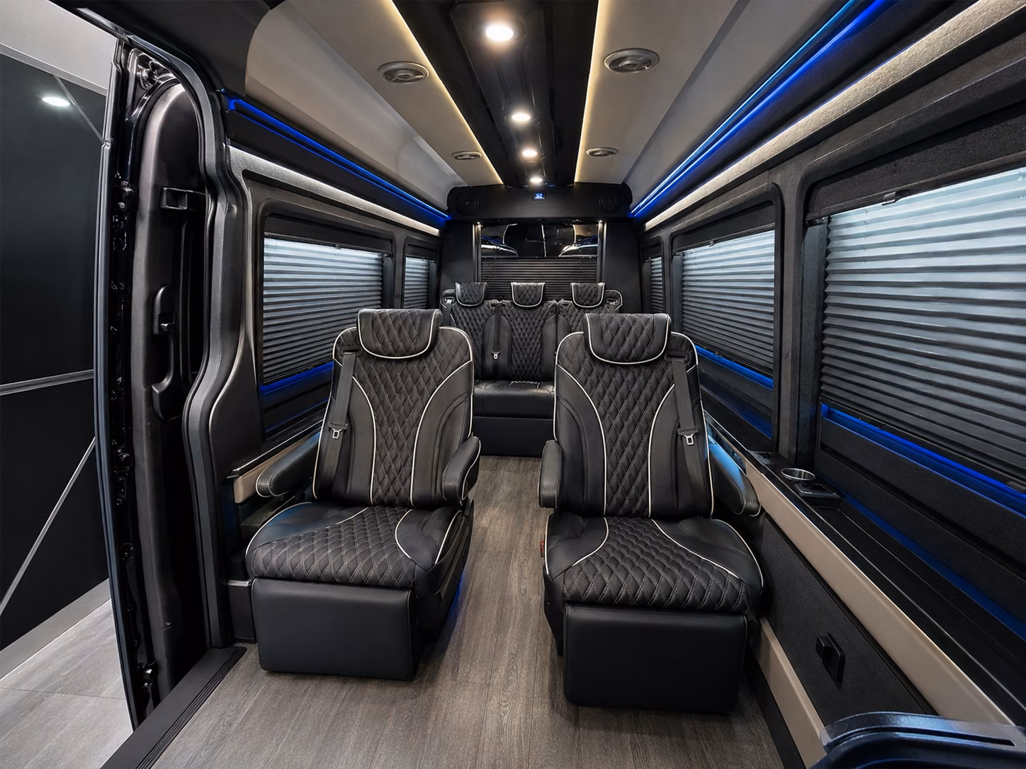 busrentaltulare com makes world ag expo airport transfers easy