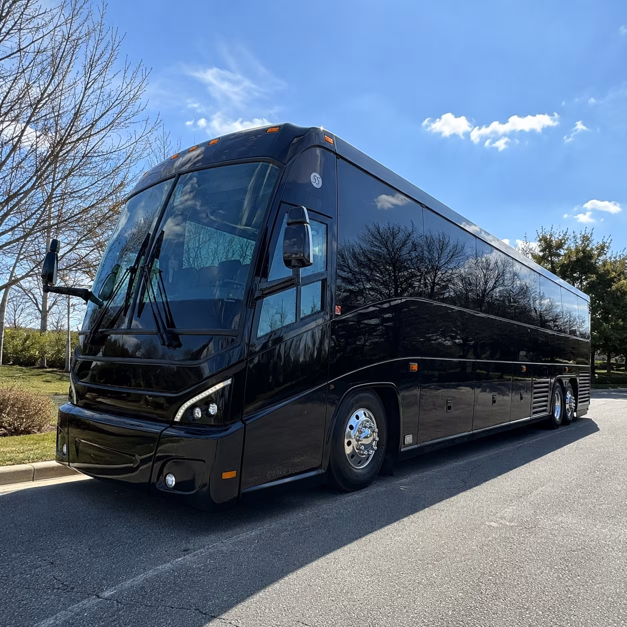 charter buses to the world ag expo international agri center events