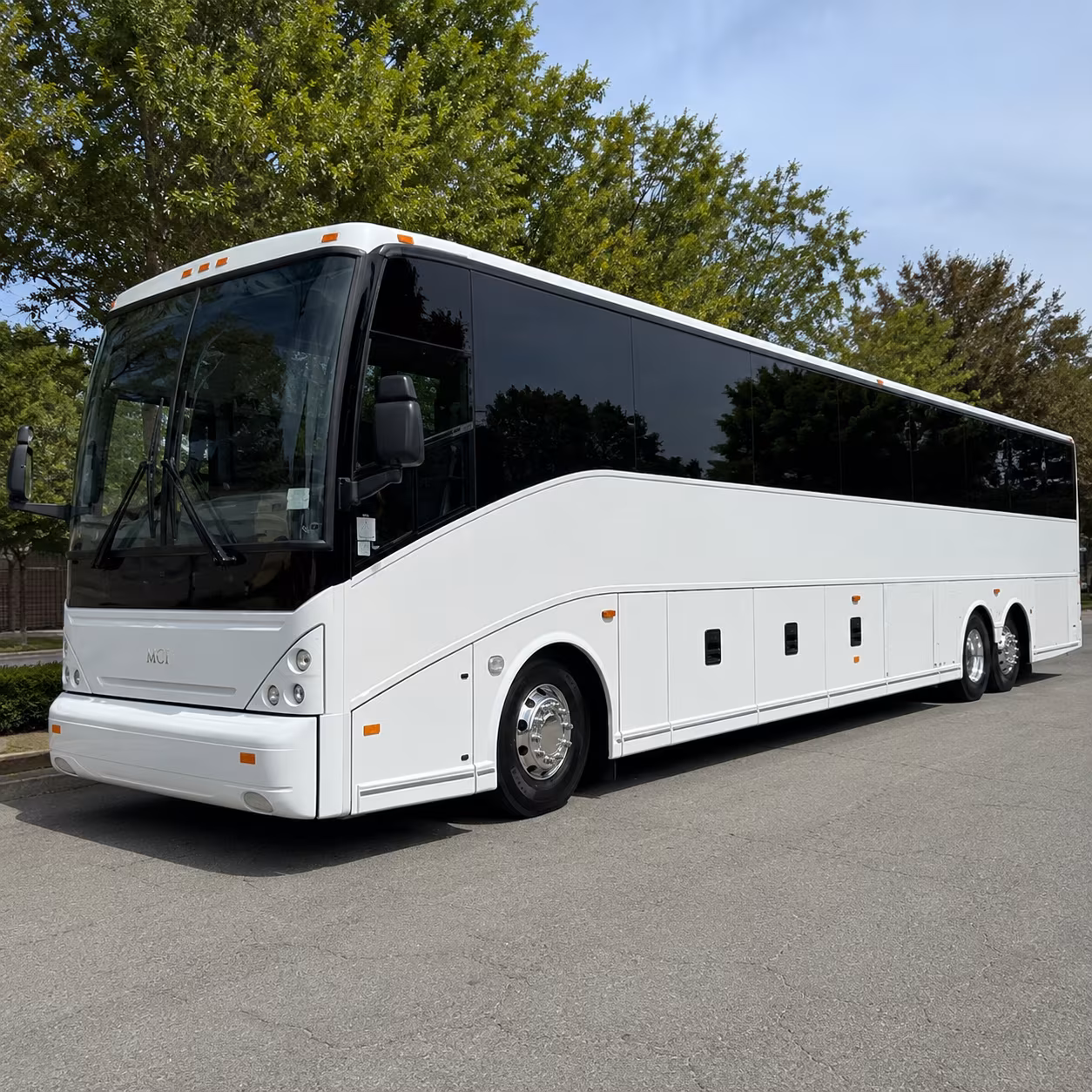 shuttle buses to bakersfield meadows field airport bfl and regional airports